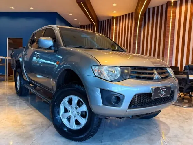 Mitsubishi L200 Triton GLX 3.2 CD TB Int.diesel MEC 2015