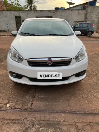 Fiat Grand Siena Essence 1.6 Flex 16V 2014