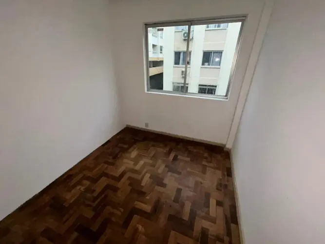 Imóvel para venda possui 59 metros quadrados com 3 quartos em Córrego Grande - Florianópol