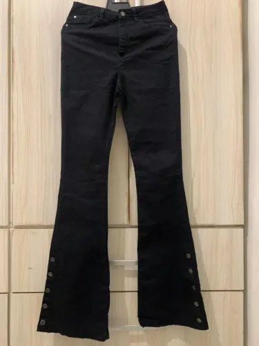 Calça Flare Preta 38 - Cintura alta