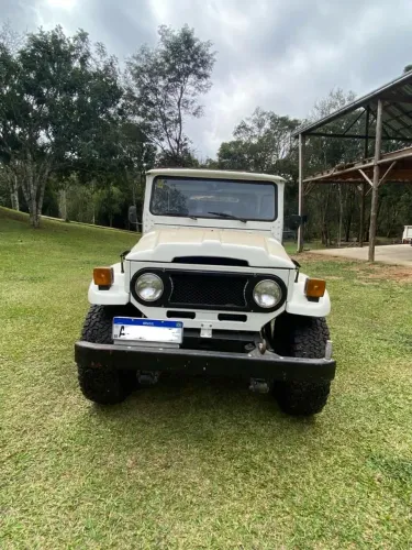 Toyota Band.Picape Chassi Curto Diesel 1980