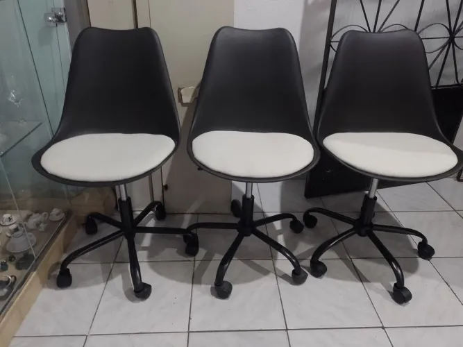 Cadeira de escritório giratória 