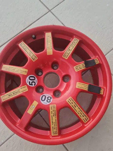 Roda estepe de porche