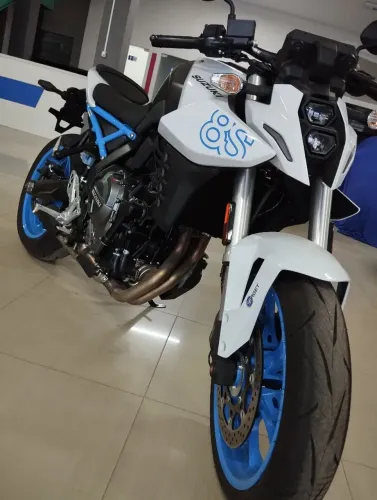 GSX-8S DISPONÍVEL 