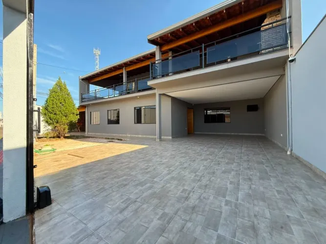 Casa com 6 dormitórios para alugar, 260 m² por R$ 4.500,00/mês - Jardim São Paulo II - Lon