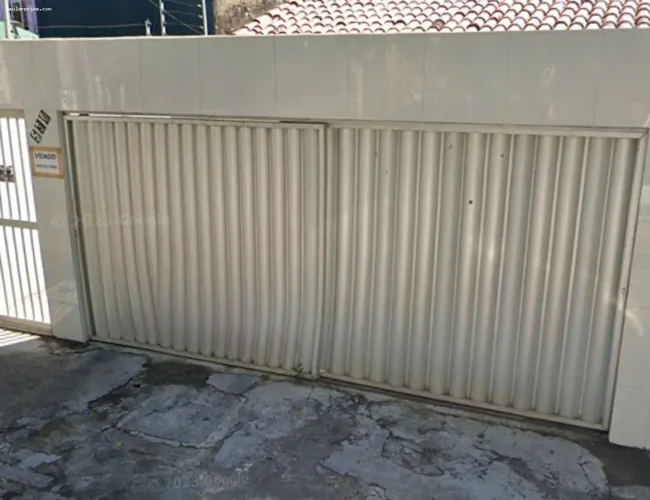 Casa para Venda em Fortaleza, Vila Velha, 3 dormitórios, 1 suíte, 1 banheiro, 2 vagas