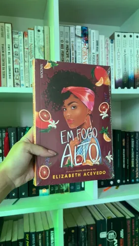 Livro em fogo alto