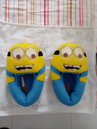 Lindas Pantufas Minions