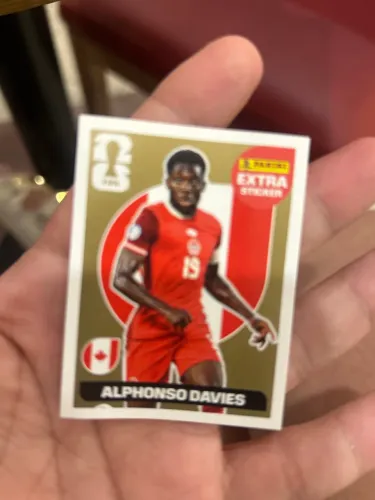 Figurinha Extra Sticker Panini Copa do Mundo 2026 - Alphonso Davies (Canadá)