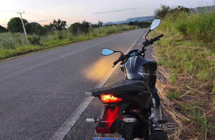 Vendo moto Twister ano 2022