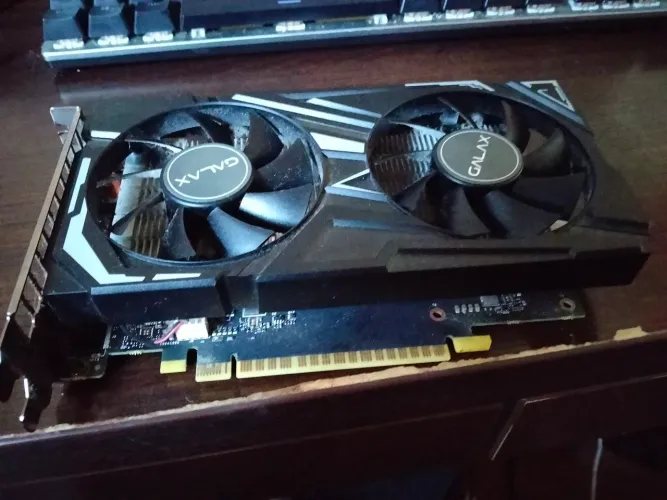 Placa de vídeo GTX 1650 4ram Galax (usada)