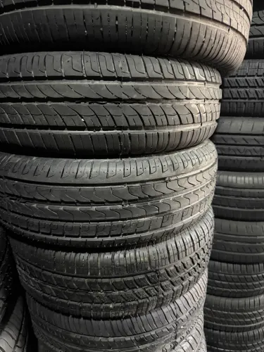 Pneus semi novos 300,00 par