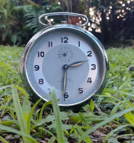 Relógio Despertador Vintage Veglia - Itália - Anos 50/60