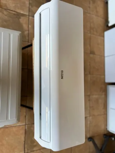 Ar Condicionado Split Elgin 18.000Btus Frio 220v seminovo com garantia