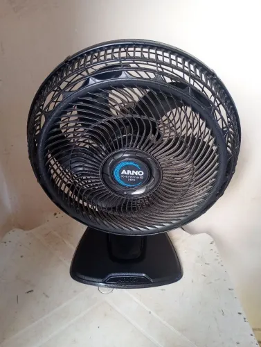 Vendo ventilador Arno turbo Xtreme6 2 em 1 40cm todo bom apenas 2 meses de uso