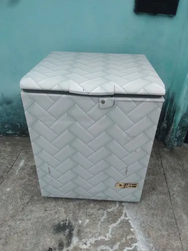 Freezer horizontal cônsul só está gelando foi feito um repositor de bebidas