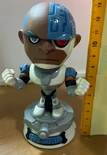 Boneco teen titãs Cyborg super deformado - raridade 2004