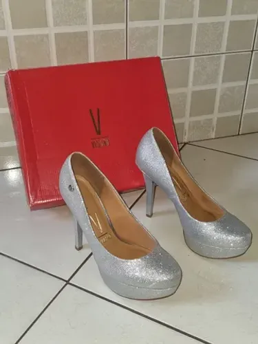 scarpan prata com gliter 