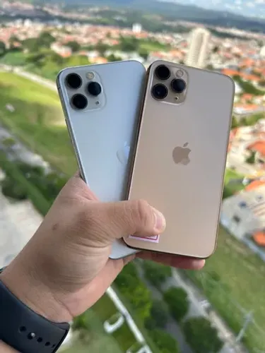 iPhone 11 Pro prata e Gold // sem detalhes e garantia 