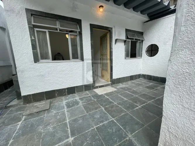 Ilha do Governador - Tauá - Casa Linear - Condomínio Fechado - Quintal - Salão de Jogos -