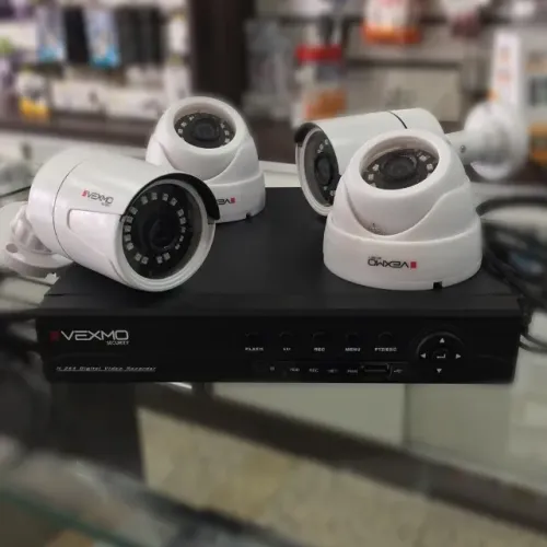 Kit de Segurança com 4 Câmeras + Instalação e Acesso nos Celulares e TV Vexmo.