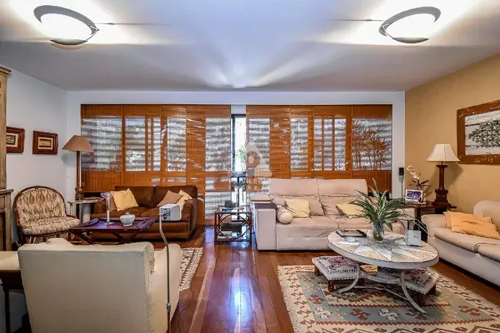 Apartamento 178 m² 4 quartos suíte vista livre 2 quartos de empregada 2 vagas na escritura