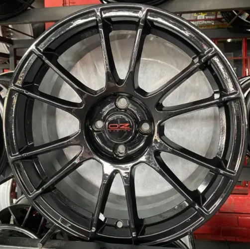 rodas OZ Ultraleggera aro 17 Tala 7.5 preta