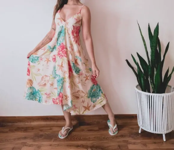 Vestido floral belíssimo 