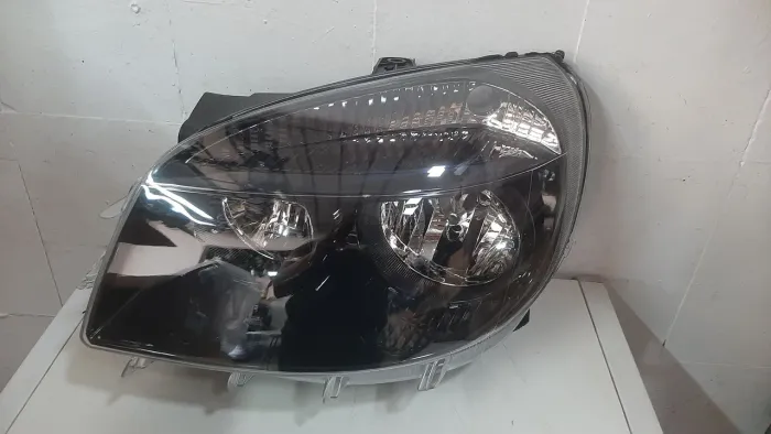 Farol Dianteiro doblo fume esquerdo - Modelo Específico