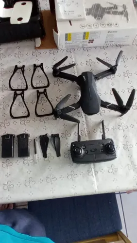 Drone eachine 520s com câmera e acessórios - semi novo