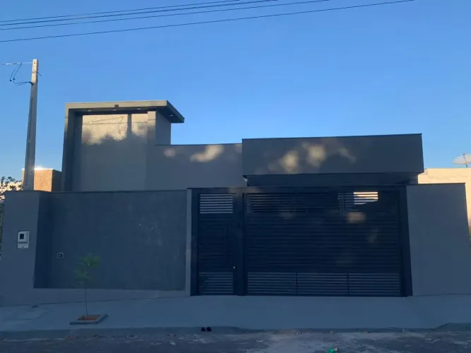 vende-se casa de 3 dormitorios 1 tipo suite no borboleta 2