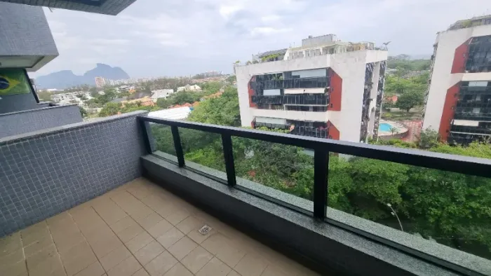 Venda de Apartamento de 2 Quartos na Barra da Tijuca, Rio de Janeiro - Condomínio Mandala 