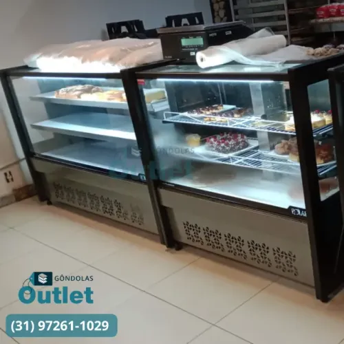 Balcão refrigerado e estufa para bebidas e alimentos