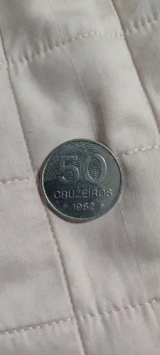 Moeda Antiga - 50 Cruzeiros - 1982 (Brasilia)