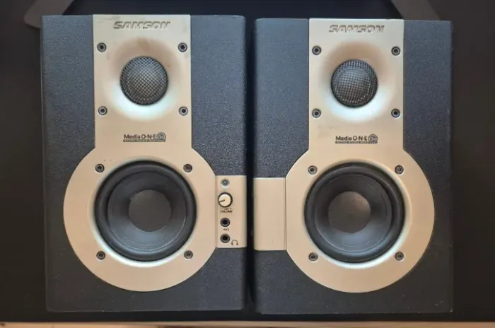 Monitores de Áudio Samson MediaOne 3A