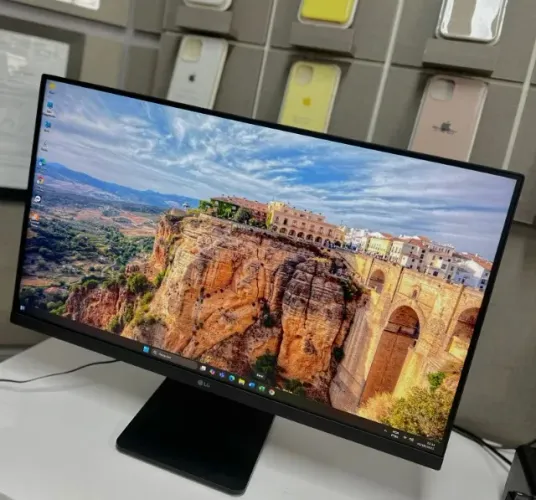 Monitor Gamer LG   Modelo: LG 27MP400-B Tela: IPS Full HD 27? SEMI NOVO COM GARANTIA LOJA