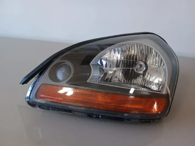Farol Hyundai Tucson 2.0 2009 2010 2011 2012 2013 2014 2015 2016 LE Original