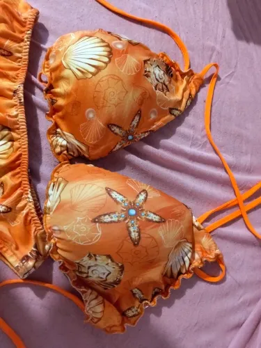 Biquíne g ou gg