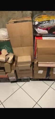 Lote grande de roupas femininas