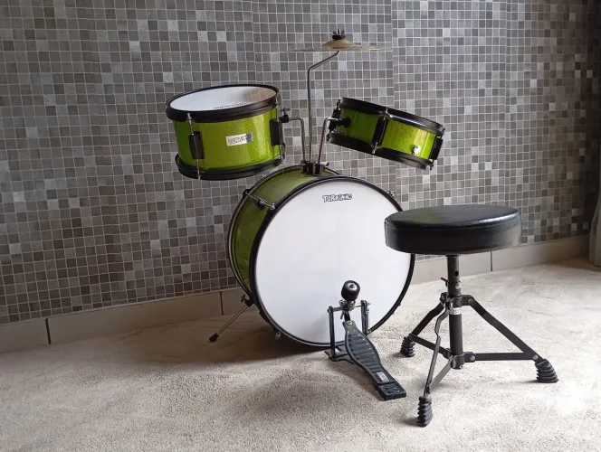 Bateria infantil