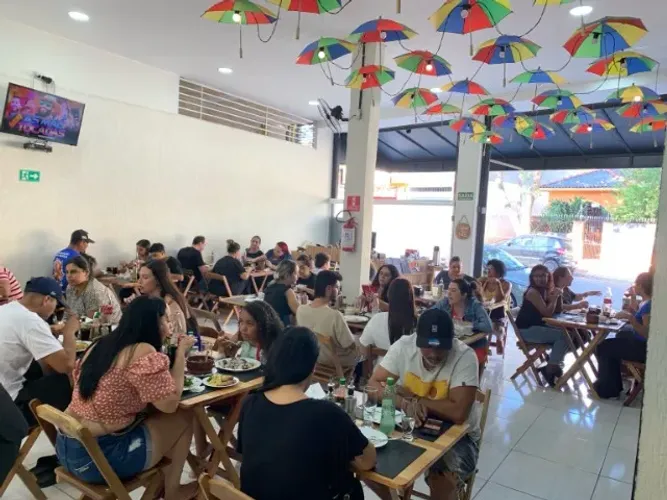 ACEITAMOS TROCA - Restaurante em pleno funcionamento na Cachoeirinha/SP