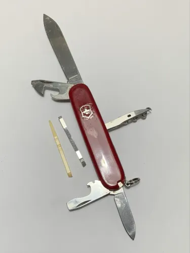 Canivete Victorinox Spartan com tala vermelha plus