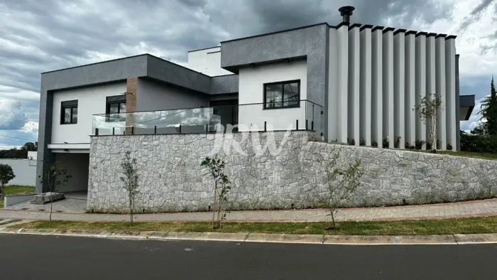 CASA A VENDA NO CONDOMÍNIO JARDIM LAGUNA NA CIDADE DE INDAIATUBA