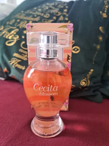 Perfume Cecita blossom O boticário 