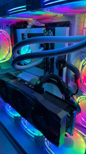 Placa de Vídeo PNY RTX 3070 Ti - na caixa - impecável