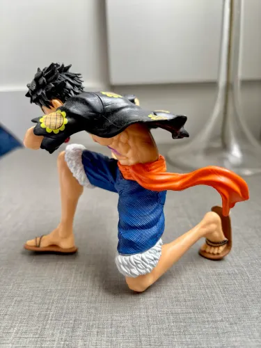 Estátua Action so Monkey D. Luffy do anime One Piece na forma ?Gear 3?