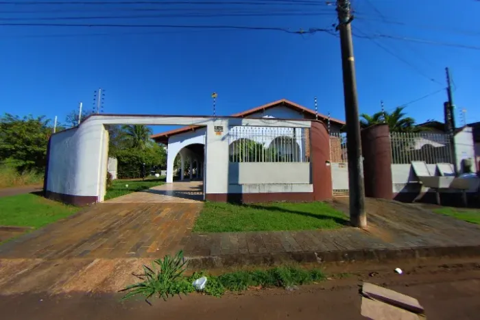 Casa no bairro Rio Madeira com 03 suítes