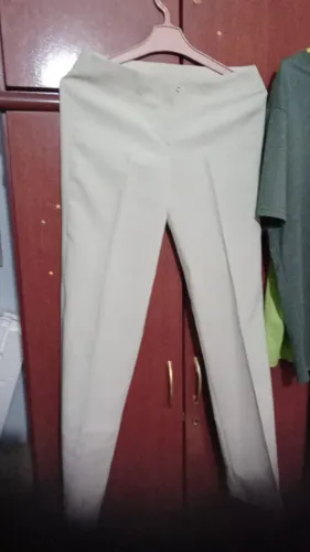 calça social feminina cor bege Jarmod n 44