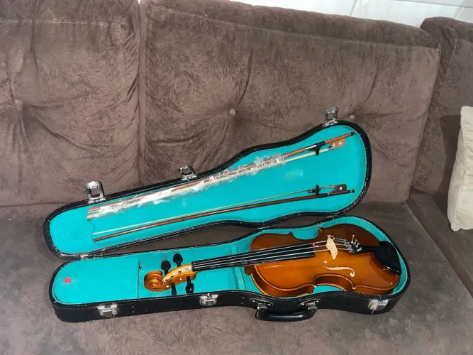 Violino Completo com Estojo e Arco