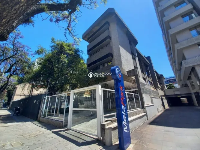 Sala comercial muito bem localizadano na FELIX DA CUNHA